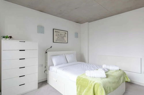 Foto 7 - Beautiful & Bright 2BD Flat - Dalston