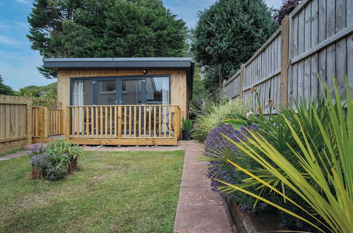 Photo 25 - The Garden Lodge - 1 Bedroom Lodge - Tenby