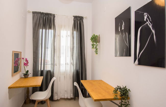Handakos Central Apartment - Foto 1
