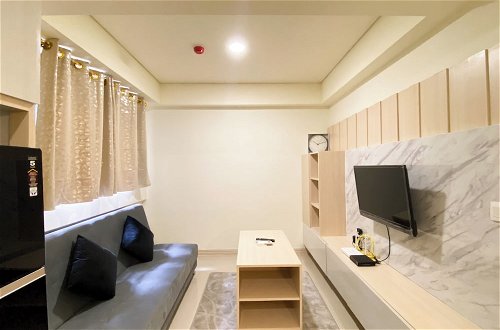 Photo 14 - Best Homey And Modern 2Br At Meikarta Apartment