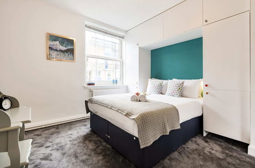 Photo 17 - Lovely Portobello Apartment Near Westbourne Park