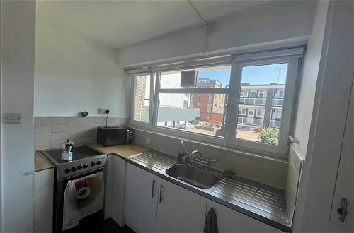 Photo 5 - Charming & Peaceful 1BD Flat - Clapham Junction