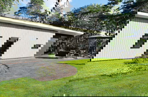 Foto 13 - Modern Chalet With a Smart TV Near Forest
