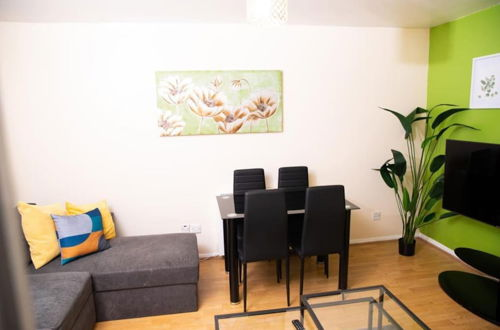 Photo 17 - Inviting 1-bed Apartment in London, Near Hotsput