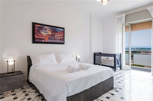 Foto 13 - Casa Adda Apartments by Wonderful Italy