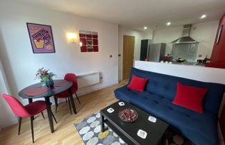 Photo 3 - Modern 1BR City Centre Apartment