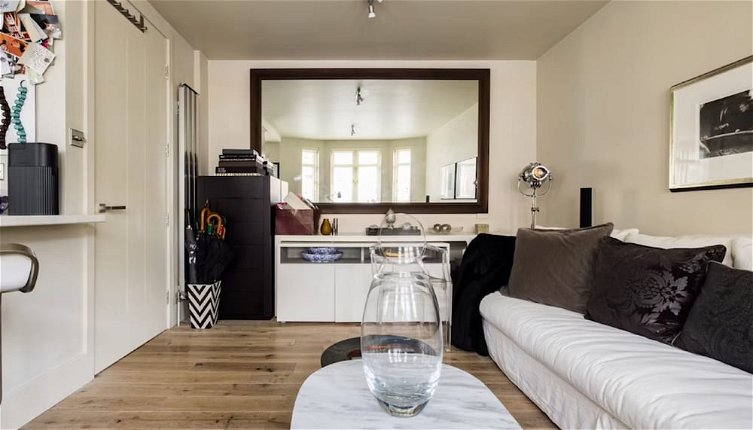Photo 1 - Stunning 1-bed Apartment in London
