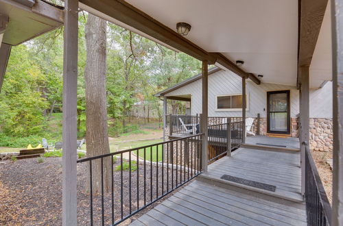 Photo 28 - Spacious Kemp Vacation Rental - Walk to Lake