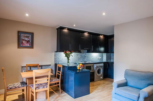 Photo 3 - 1BR SUITE APT IN CITY CENTRE-DUBLIN-2