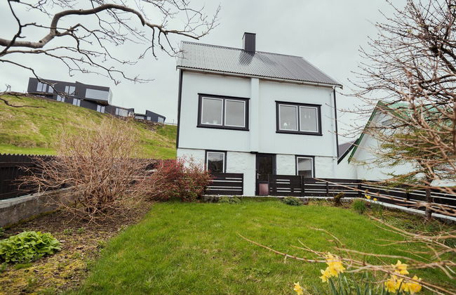 Serenity By The Sea | 3-Br House | Sea View - Photo 23