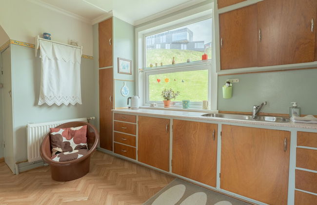 Serenity By The Sea | 3-Br House | Sea View - Photo 9