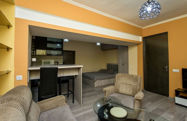 HB apartments Opera II - Photo 1