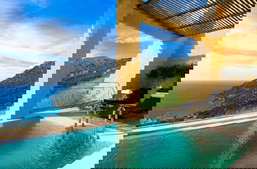Foto 9 - Athina Epavlis - Ethereal Charm of Blue Horizons