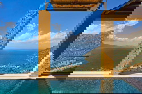 Foto 7 - Athina Epavlis - Ethereal Charm of Blue Horizons