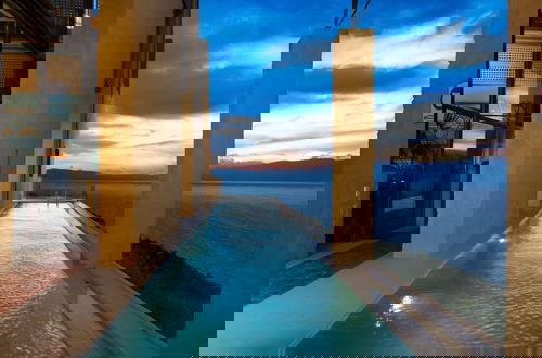 Foto 10 - Athina Epavlis - Ethereal Charm of Blue Horizons