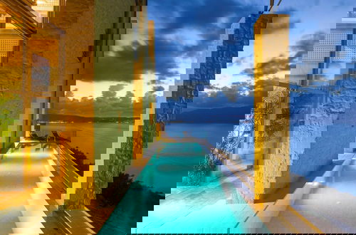 Foto 1 - Athina Epavlis - Ethereal Charm of Blue Horizons