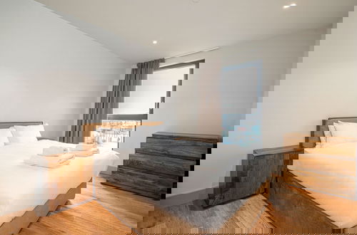 Foto 17 - Modern Apartment in North London