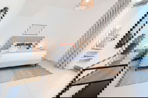 Foto 12 - HiGuests - Azure Residences