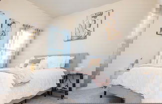 Photo 2 - Cozy Retreat near Uptown Charlotte with Free Parking & Wi-Fi