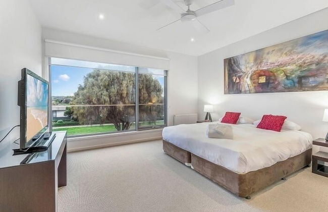 Gorgeous 5 Bedroom - Golf Course Views - Foto 3