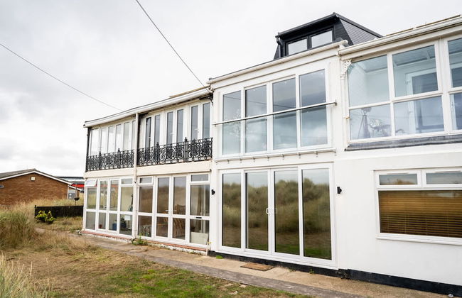 Magnificent Beach House Seaview Upside-down - Photo 43
