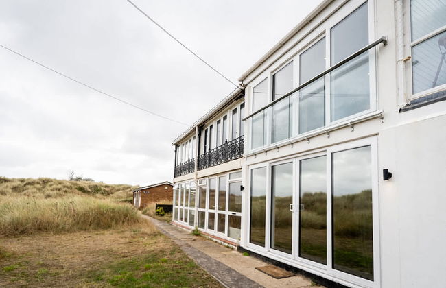 Magnificent Beach House Seaview Upside-down - Photo 44