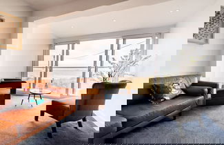 Foto 3 - Magnificent Beach House Seaview Upside-down