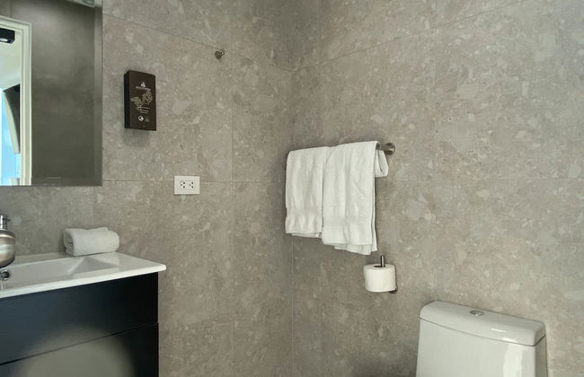 w Cozy 2BR w AC Near Kennedy Park - Foto 12