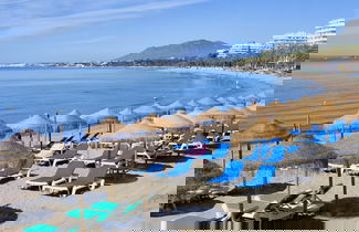 Photo 2 - Sunset Seaview Corner With Pool