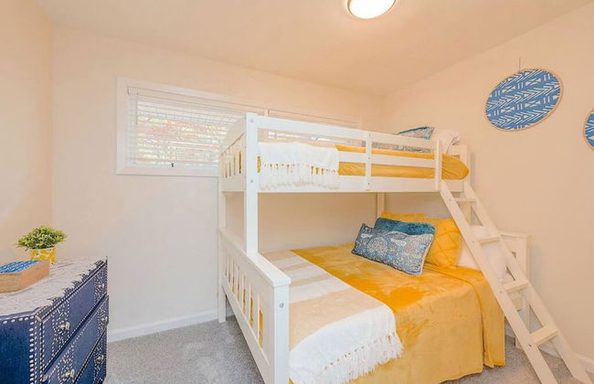 The Beehive New 4 Bedroom Listing Next to CNU - Foto 23