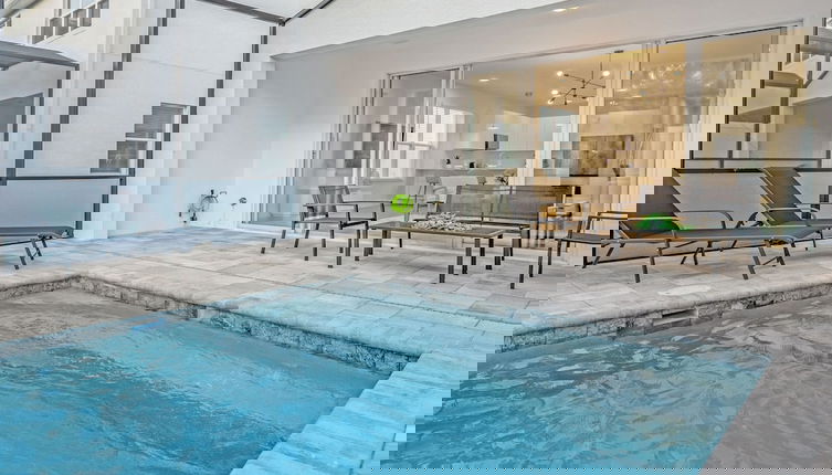 Foto 1 - Upstay - Modern Family Townhome With Pool