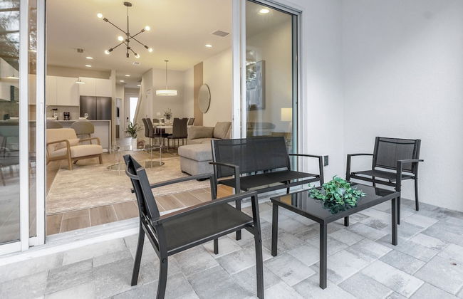 Upstay - Modern Family Townhome With Pool - Foto 7