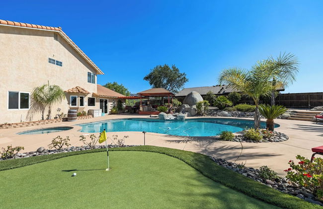 Chardonnay Charm by Avantstay Luxe Group Retreat w/ Pool Mins to Wineries - Photo 40