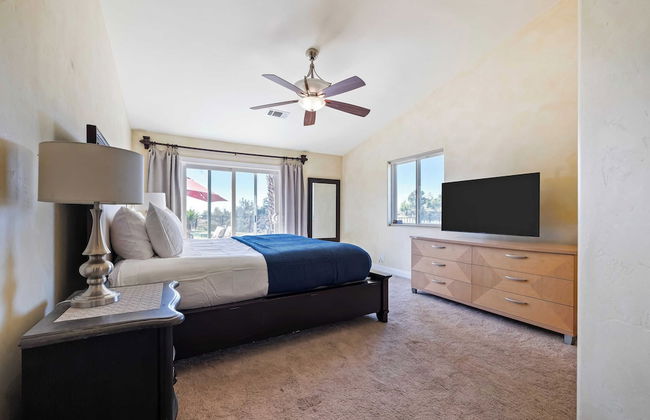 Chardonnay Charm by Avantstay Luxe Group Retreat w/ Pool Mins to Wineries - Photo 20