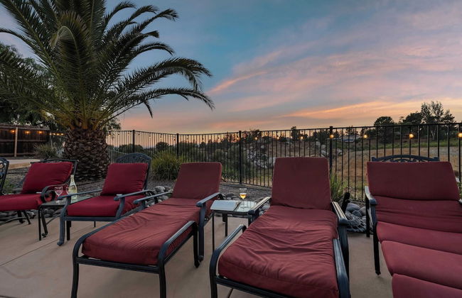 Chardonnay Charm by Avantstay Luxe Group Retreat w/ Pool Mins to Wineries - Photo 38