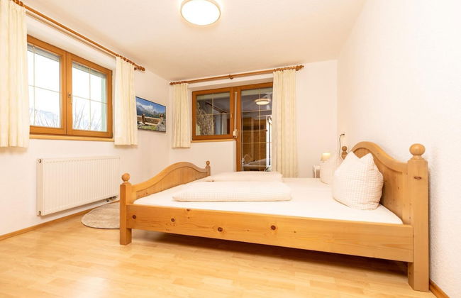 Holiday Home in Strass With Mountain Views - Foto 2