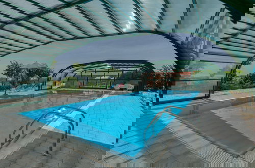 Foto 71 - Inviting Farmhouse in Appenines With Covered Swimming Pool
