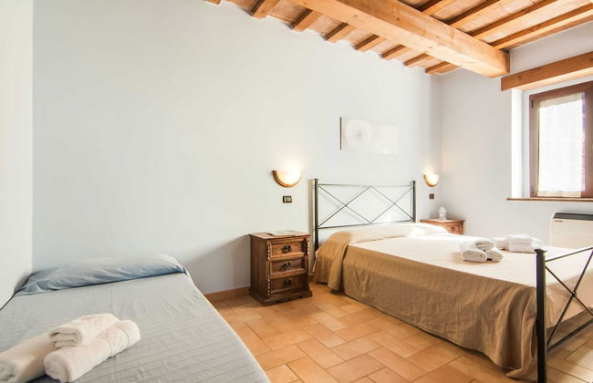 Inviting Farmhouse in Appenines With Covered Swimming Pool - Foto 28