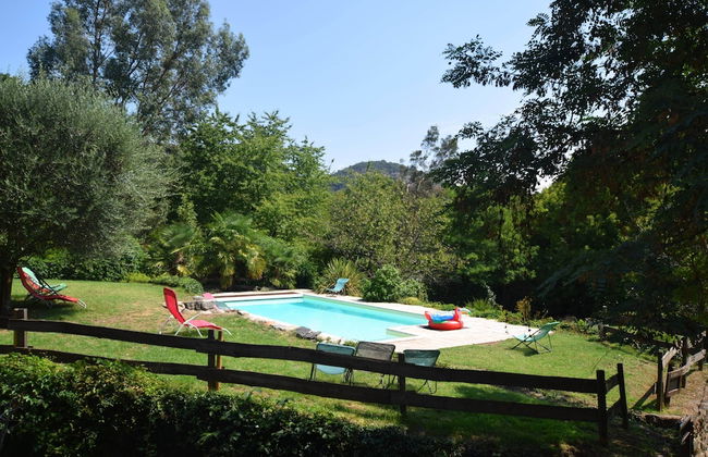 Lovely House With Grass Garden, Shared Swimmingpool, Next to the River Ardeche - Foto 58