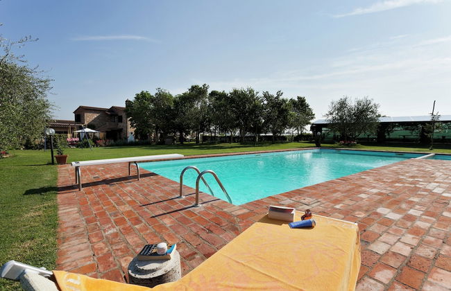 Modern Holiday Home in Foiano Della Chiana With Pool - Foto 56