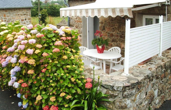 Holiday Home in Beautiful Breton Estate, Lanmodez - Foto 1