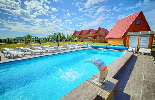 Cottage in Jaroslawiec Near Seaside Beach - Photo 1