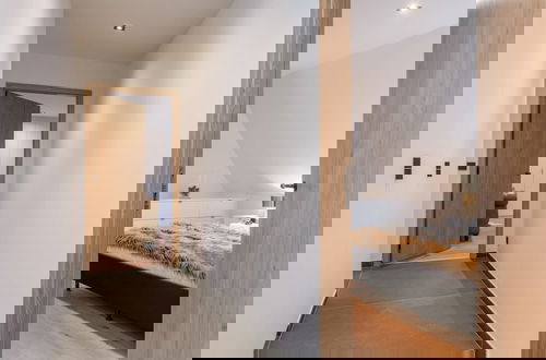 Foto 49 - Luxurious Apartment With Parking