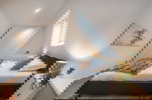 Foto 51 - Luxurious Apartment With Parking