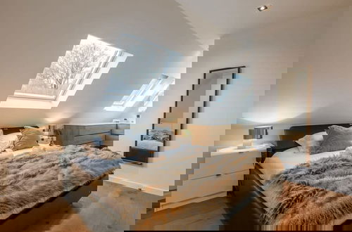 Foto 50 - Luxurious Apartment With Parking