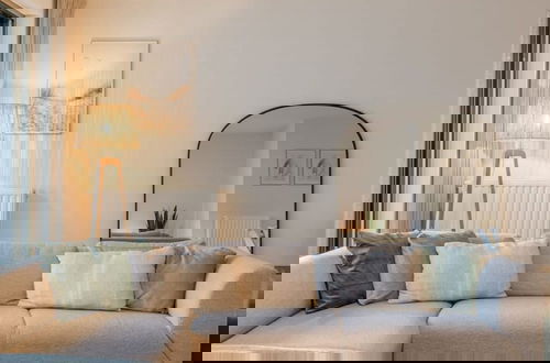 Foto 10 - Bright Apartment in Sky Garden With Terrace