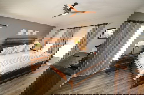 Photo 12 - Newly Renovated Home With Calming Atmosphere