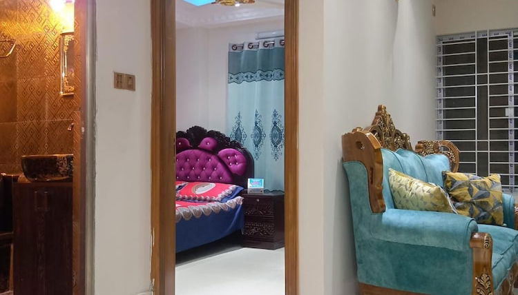 Photo 1 - Stunning 1-bed Apartment in Dhaka Close to Airport