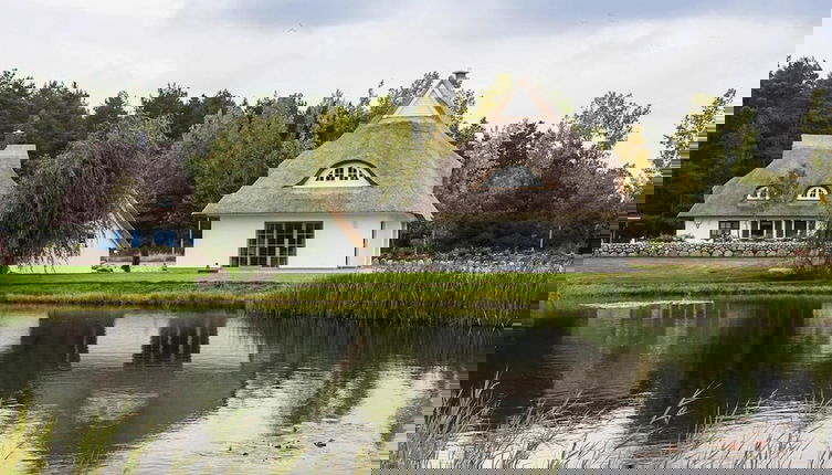 Foto 1 - House by Bodden Lagoon With Sauna