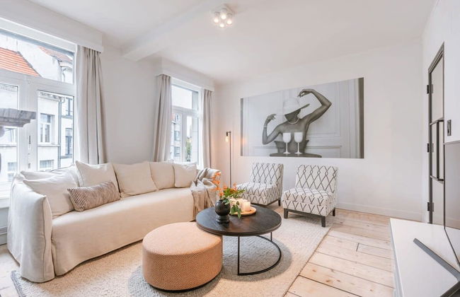 Charming House in the City of Antwerp With Parking - Photo 40